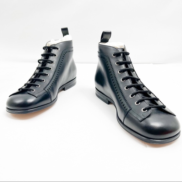 Gucci Brogue Jakarta Ankle Boot with Perforated Details - Picture 4 of 16